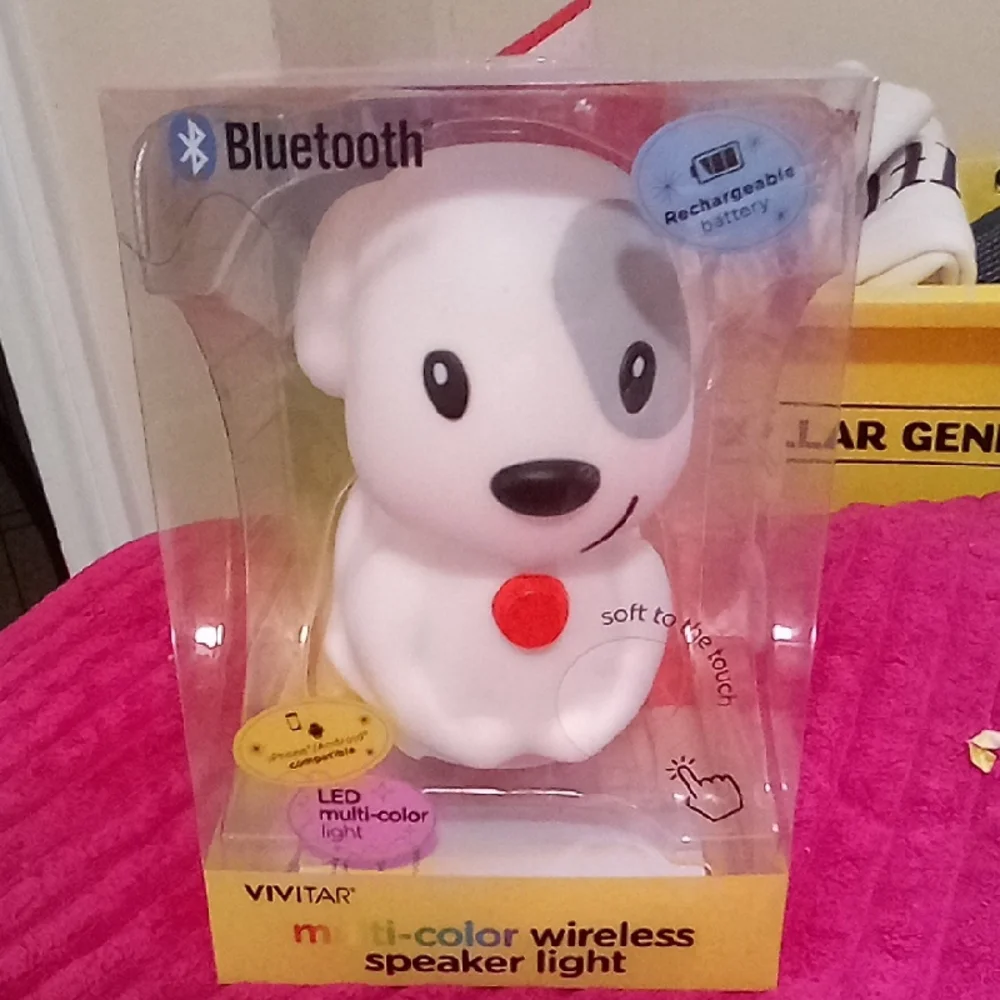 White Wireless Speaker Light